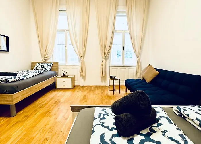 Apartment Comfy 1br For 4, 10min Transport To Stadthalle